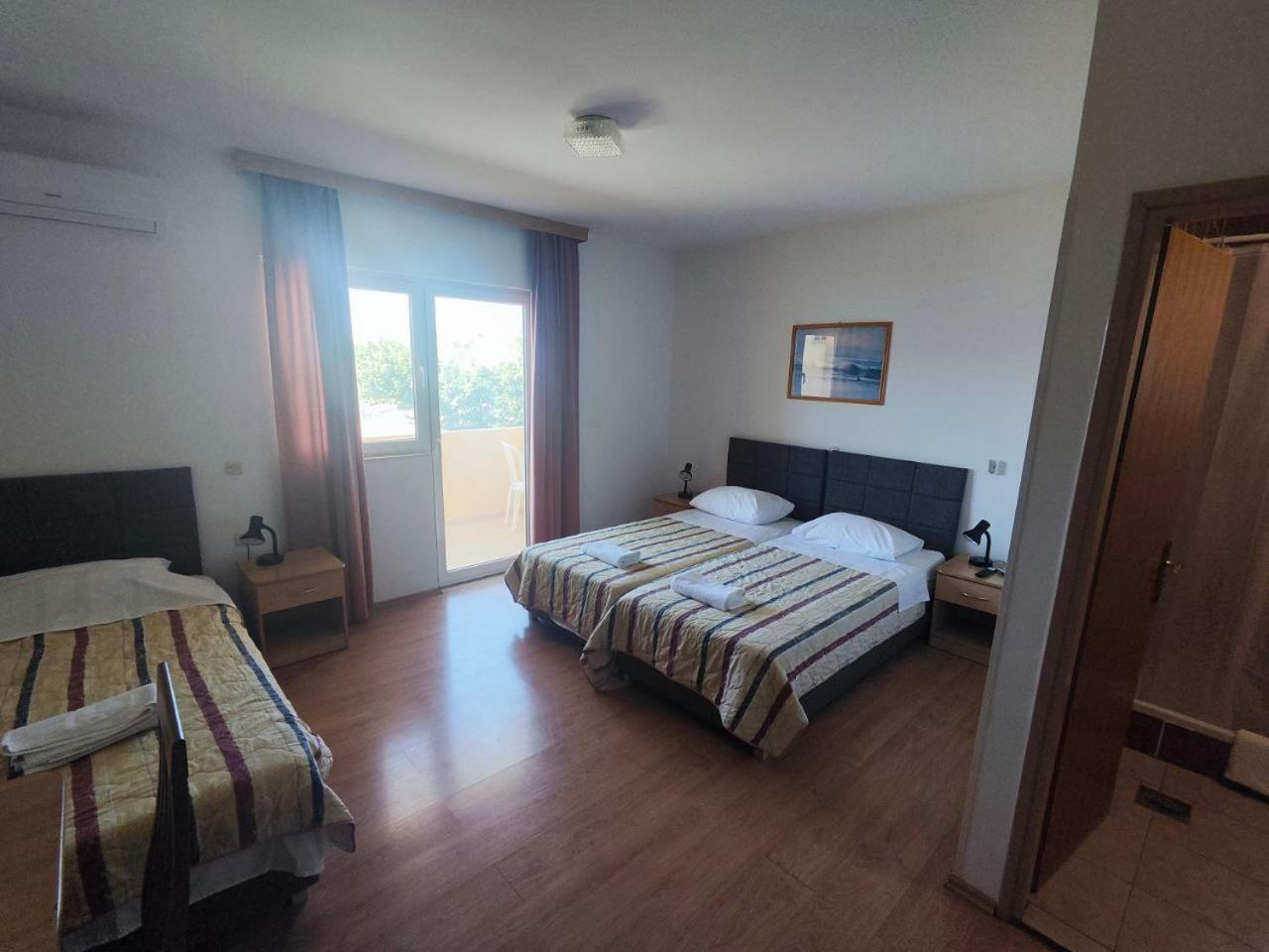 Tonino Apartments باغ المظهر الخارجي الصورة